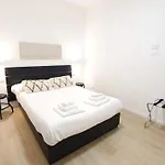 Dimora Beluga - Centro Pensjonat 3*