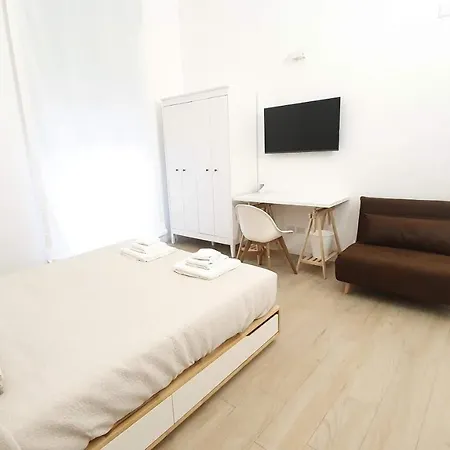 Гостьовий будинок Dimora Beluga - Centro 3*
