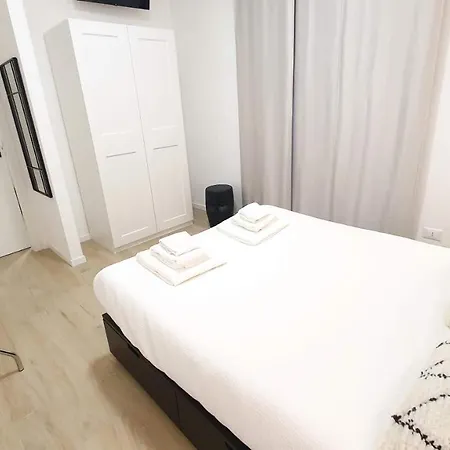 Dimora Beluga - Centro 3* Барі