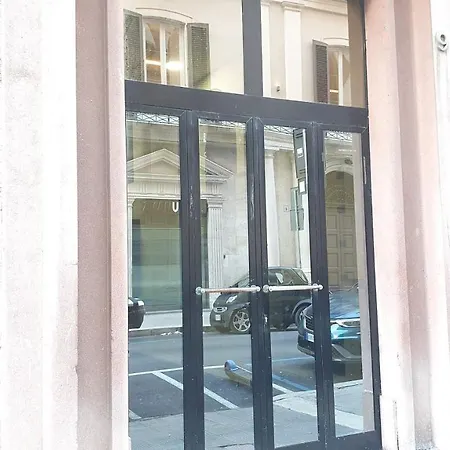 Dimora Beluga - Centro Pensjonat